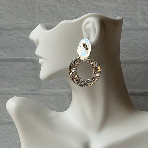 Vintage Y2K Chico's Hammered Silver Articulated Statement Earrings Sculptural - Picture 7 of 11